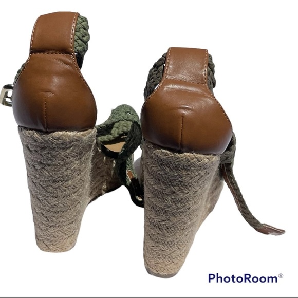 Steve Madden Beige And Green Bohemian Crochet Open Toe Espadrille Heel Wedges - Picture 5 of 11